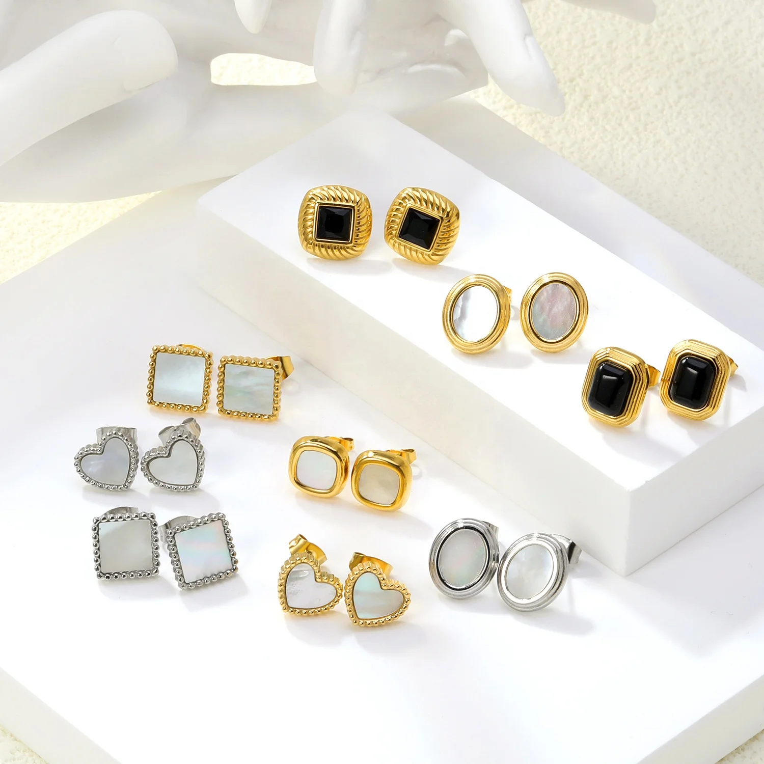 Women New Geometric Earrings 18k Gold Plated White Natural Shell Heart Stud Earrings Square Black Zircon Earrings Jewelry