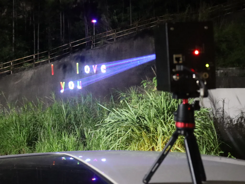 3W  mobile phone App controls laser light stage light interactive stage light party family activities convenient and fun