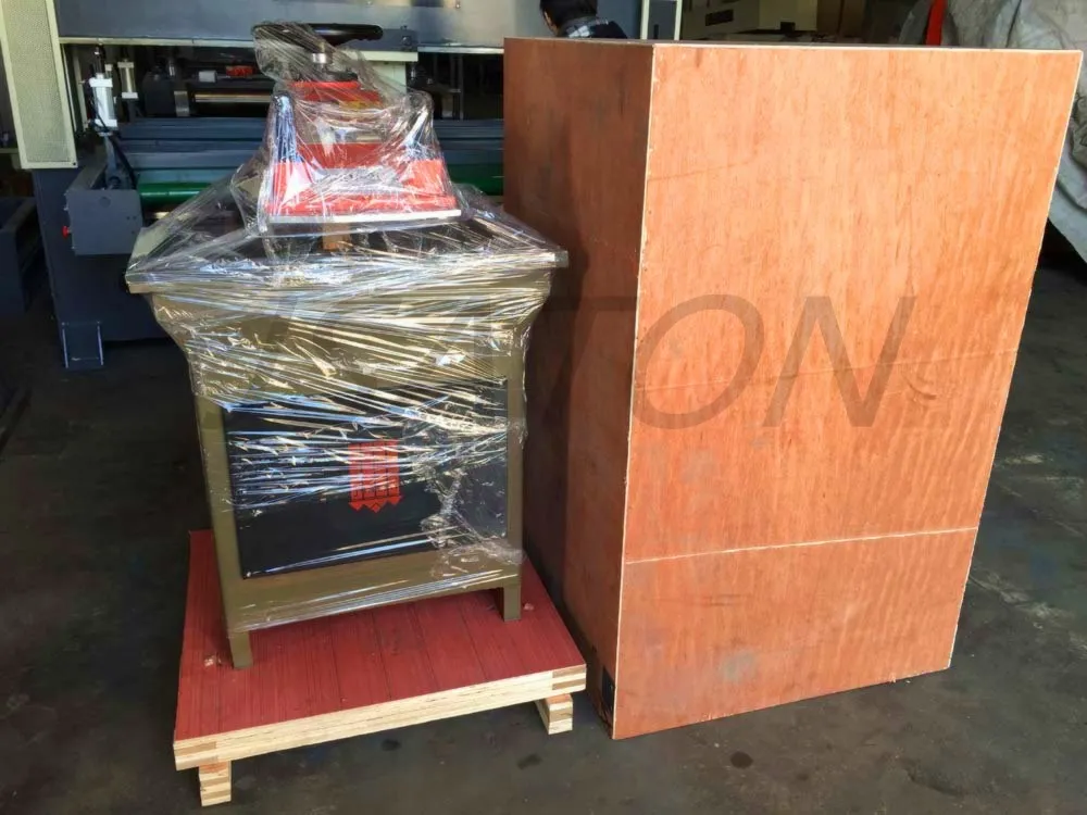 Shoe sole machine clicker press