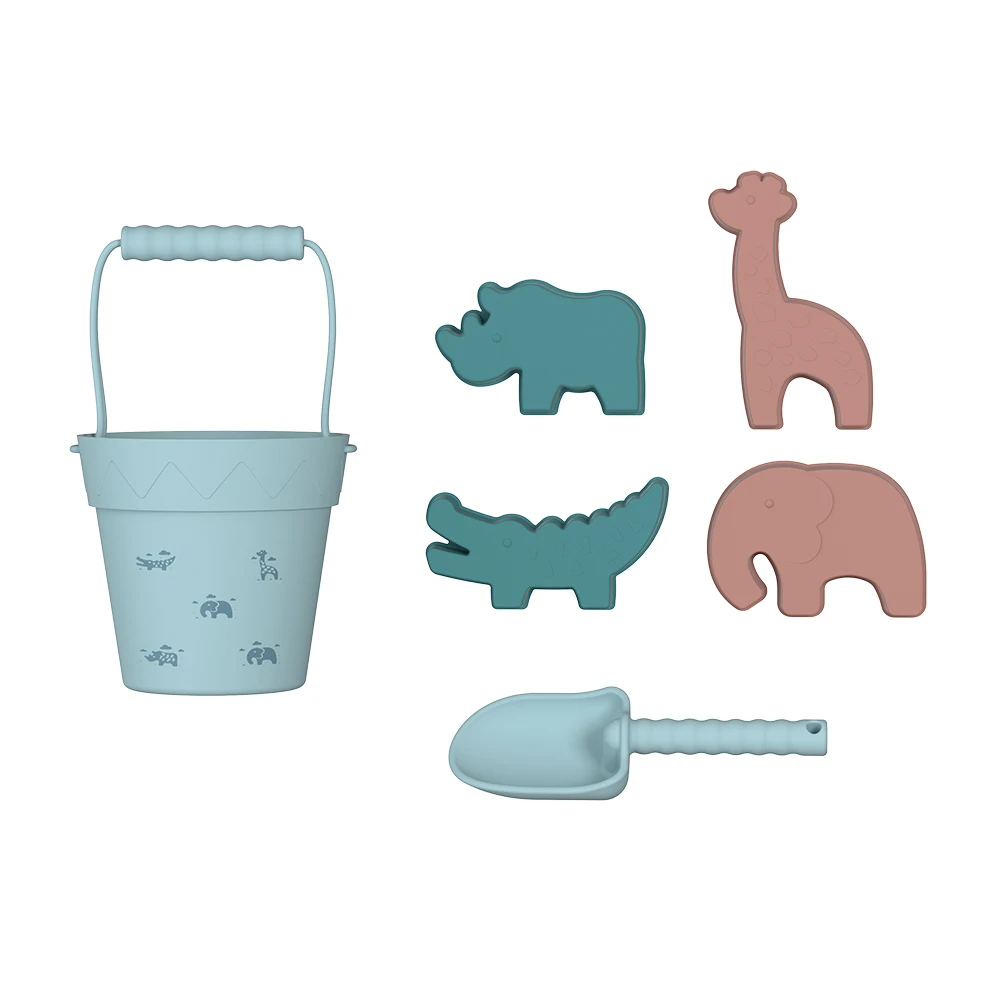 Customized wholesale BPA free Portable Silicone Sand Bucket Toys Kids Baby Silicone Beach Toys