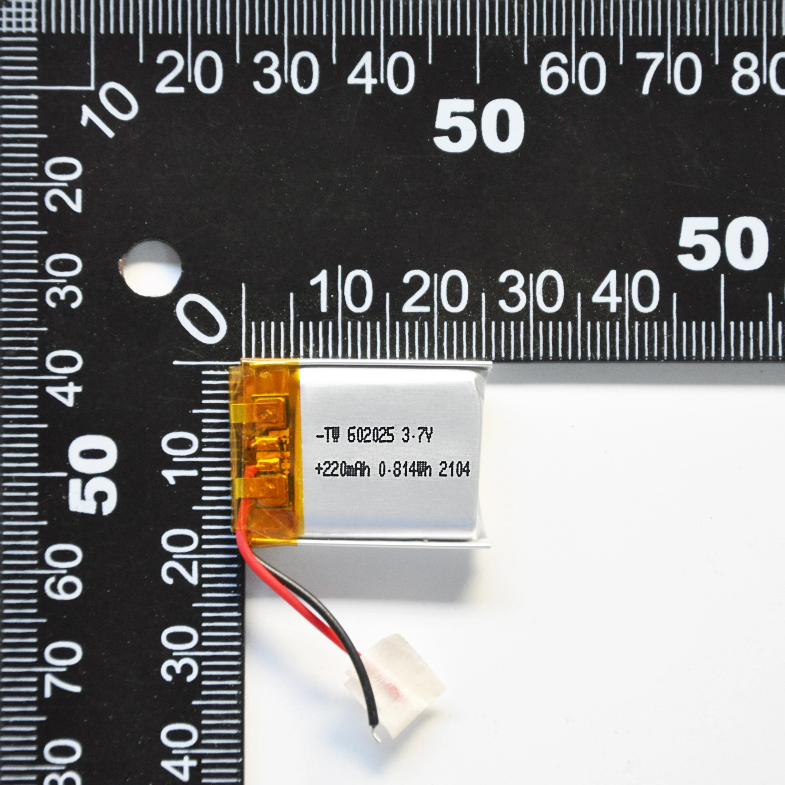 Factory price best quality rechargeable lithium ion polymer battery 602025 3.7v 250mah for GPS/smart wearables