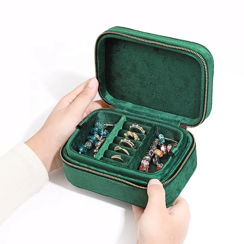 LAOKE New Custom Logo Zipper velvet jewelry travel storage box for ring necklace bracelet