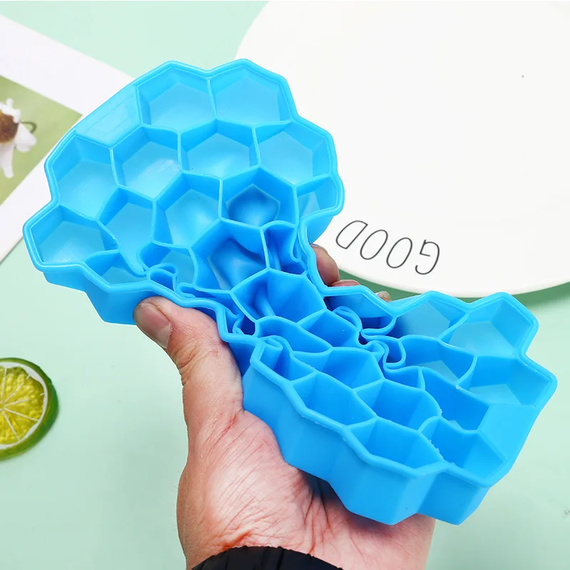 High Quality Silicone Honeycomb Ice Mold With Lid 37 Grids Ice Cube Box Household Ice Maker Trays