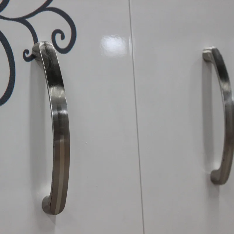 Low price 0.9mm KD steel godrej almirah designs with price in india