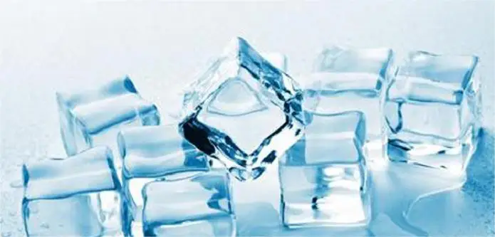 HLY Ice Cubes Acrylic Ice Cubes Irregular Crystal Stone For Home Display Bar Photography PropsDecoration