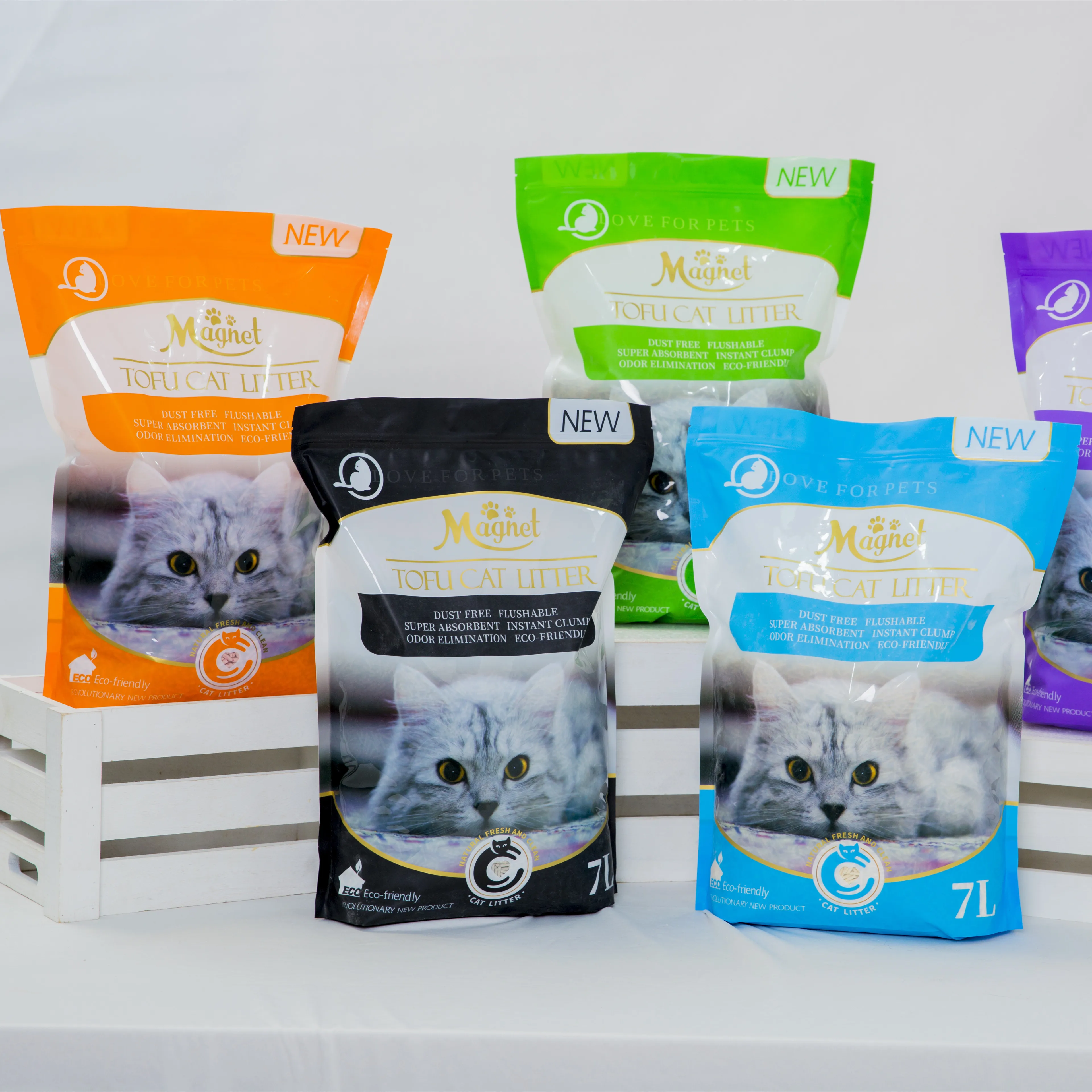 Premium Clumping Bentonite Cat Litter Sand Ultra Clean Litter Box Longer Lasting Odor Control Hard Clumping Cat Litter