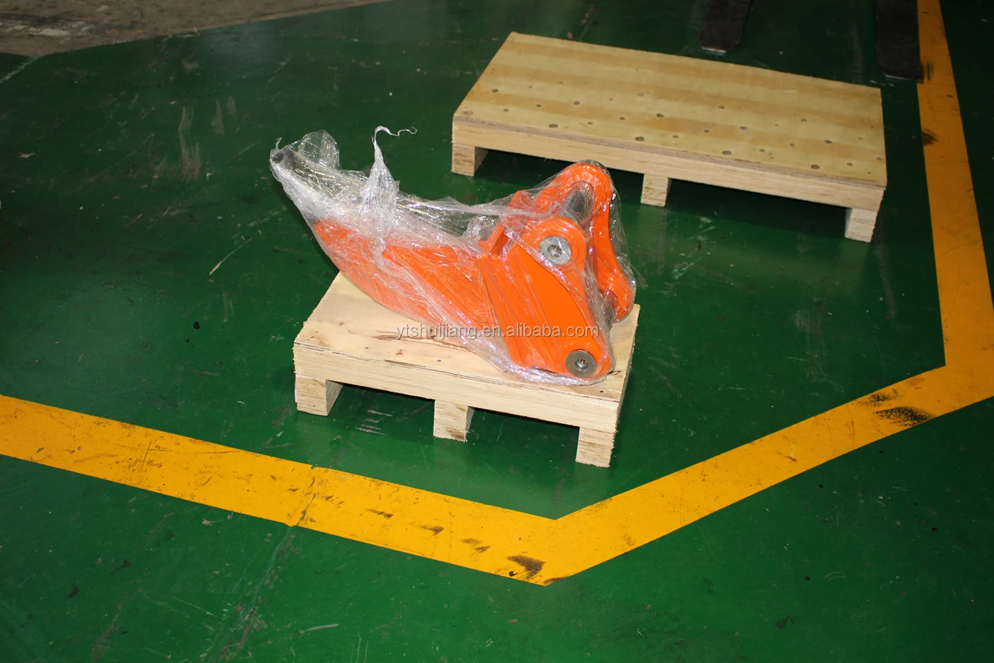high quality excavator vibro ripper with opening width