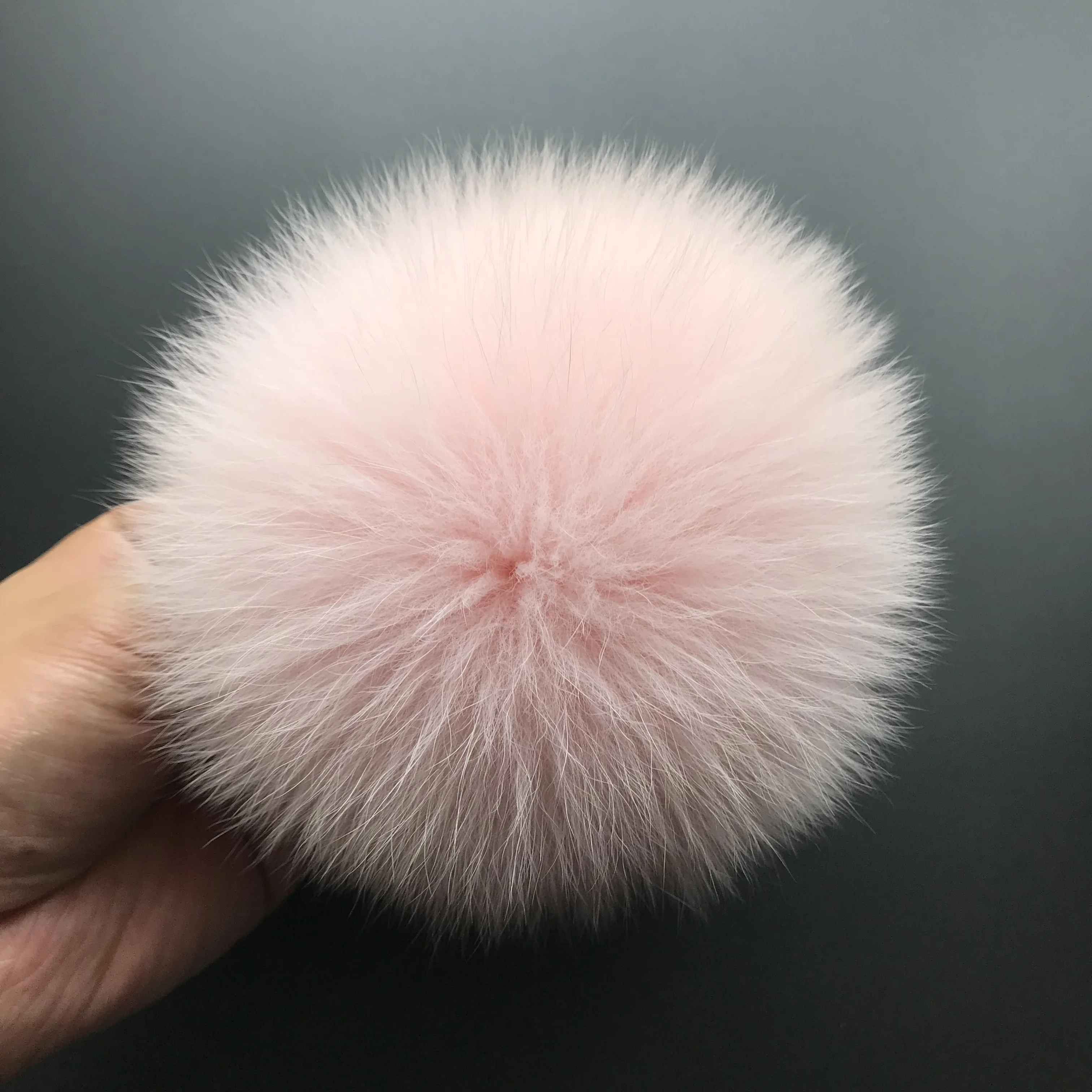 Wholesale Pom Pom For Beanie Hats with Elastic loops cord button pin Colorful Fluffy Furry Fox fur Pompom Faux Raccoon Fur Balls