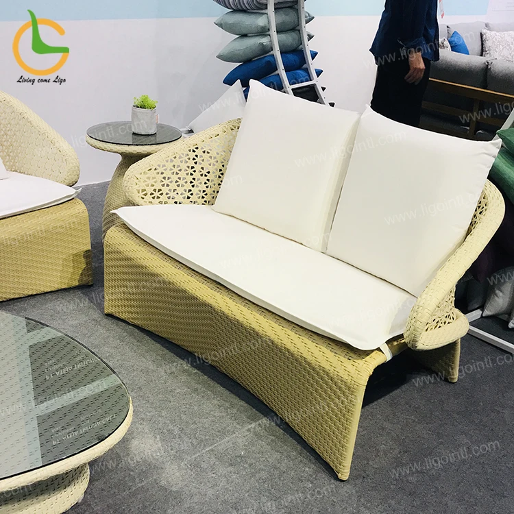 Wholesale french style wicker 2 seaters high quality hotel modern outdoor rattan sofa set furniture for garden and villa