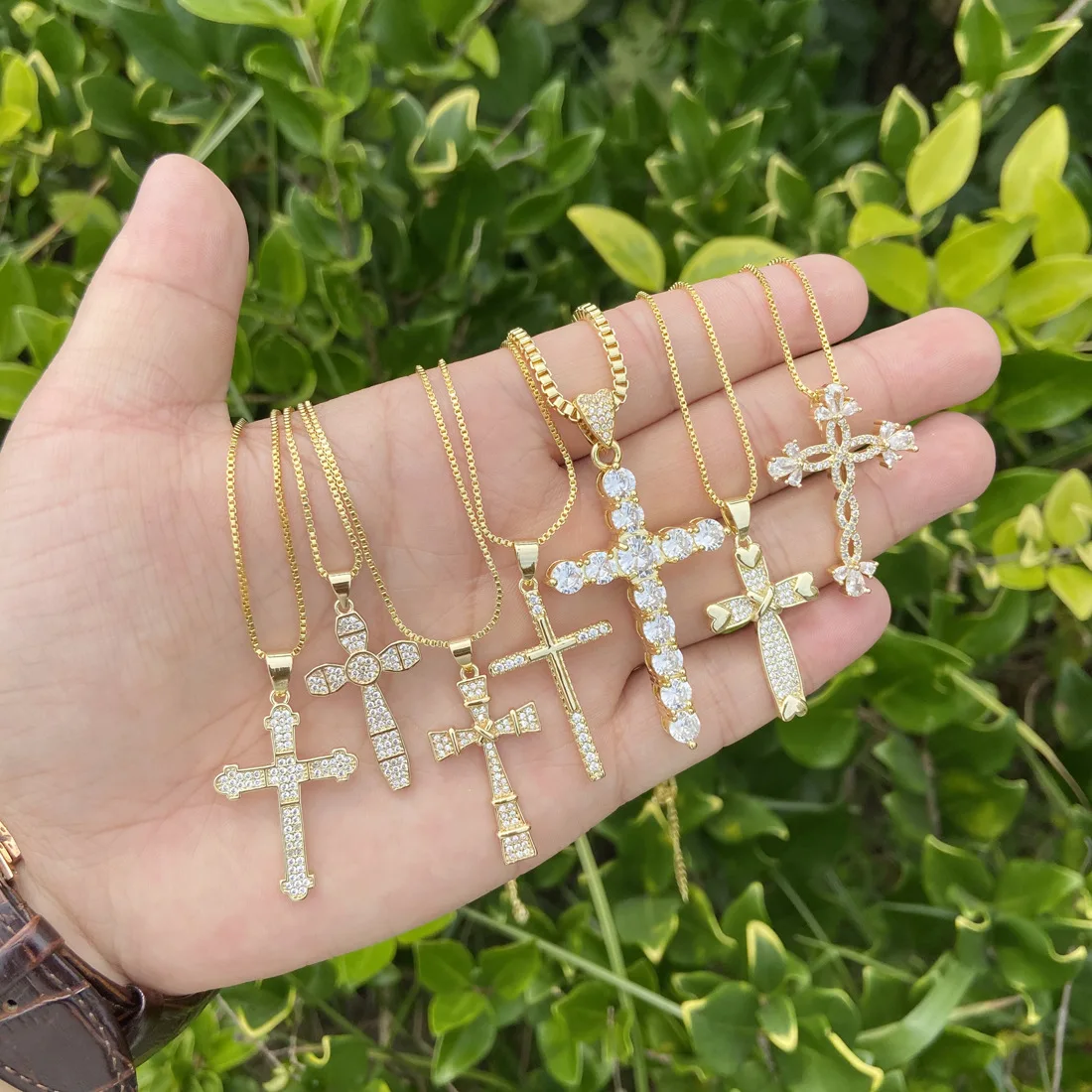 Gaby New Hip Hop Fashion Simple Cross Pendant Necklace 18k Gold Plated Stainless Steel Chain Cross Necklace for Body Jewelry