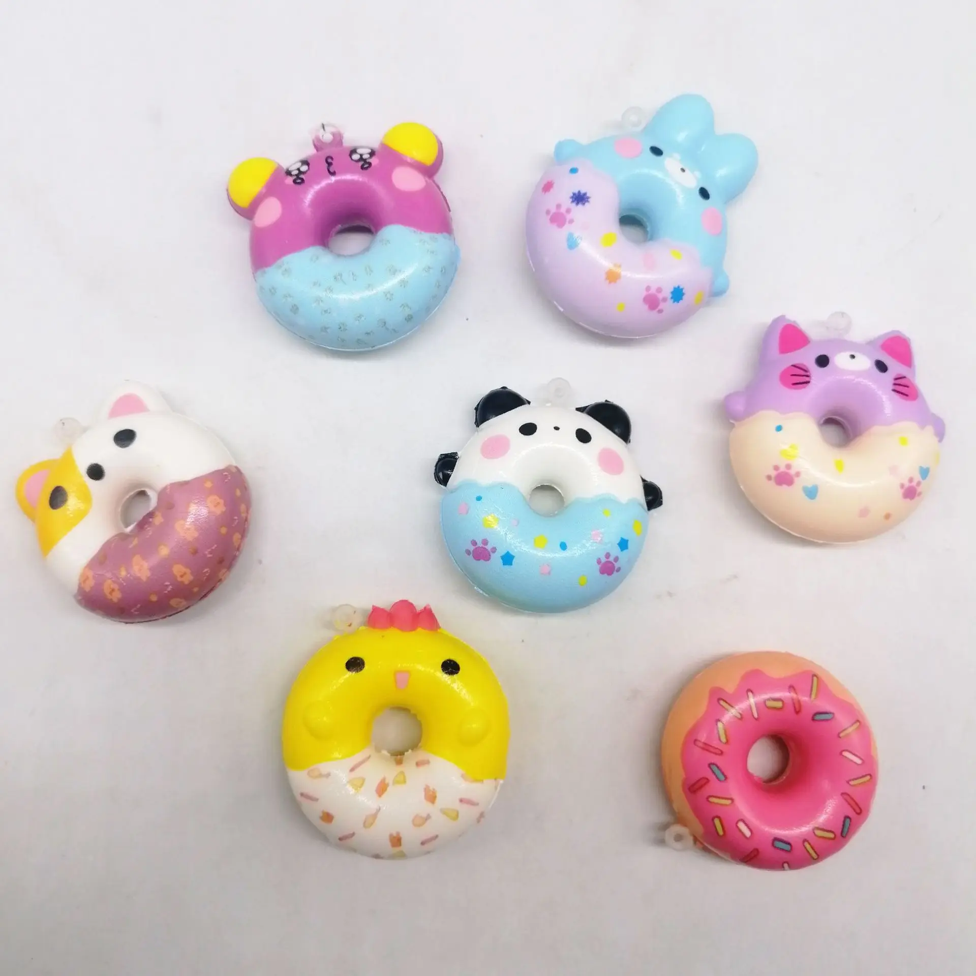 K285 Slow Rising Keychain Mini Cute Fidget Sensory Toy Soft Squeeze Animal Squishies Vending Capsule Toys For Kids