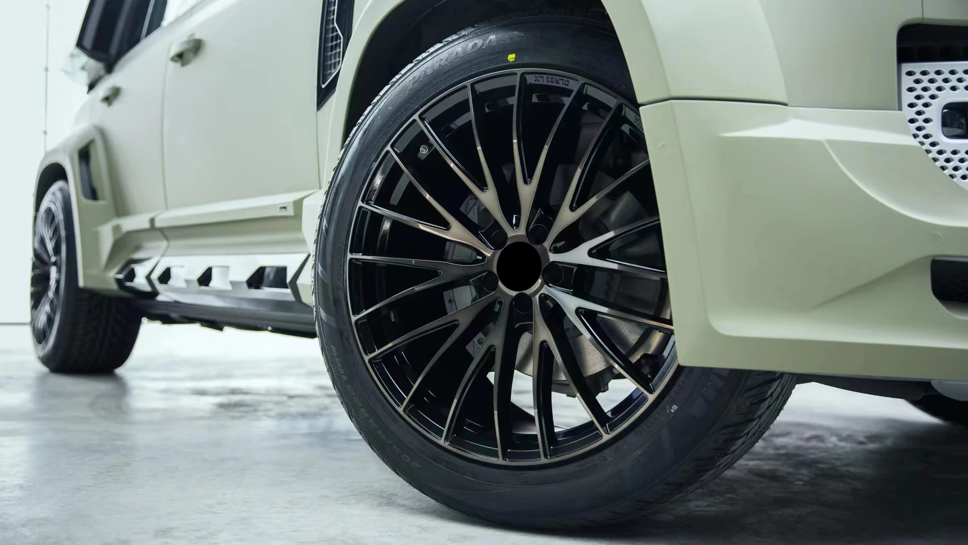 Manufacturer of high quality wheels and tires with 5 holes and 18 19 20 21 22 inch forged car rims with Bronze For BMW