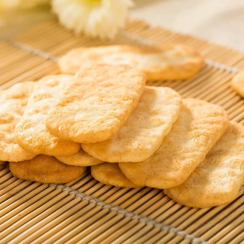 Китайская еда хрустящие и перцевые вкусы рис арахис