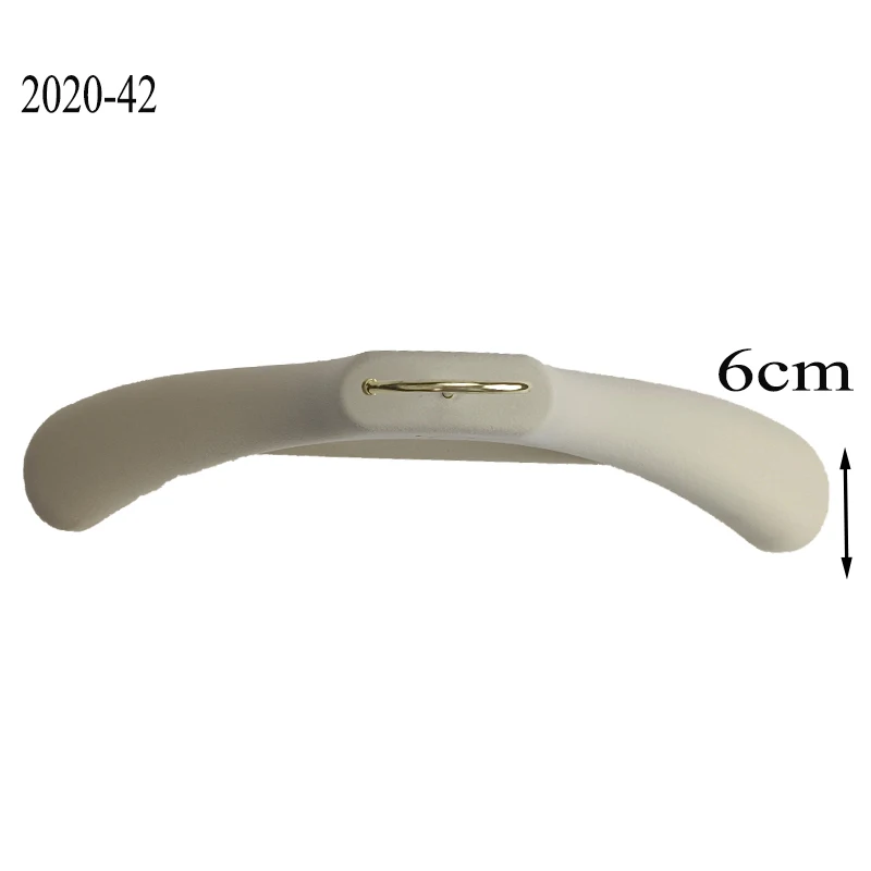 Wholesale Durable Classic White Wide Shoulder Dress Clothes Velvet Coat Hanger With Gold Chrome Hook For Clothing Display