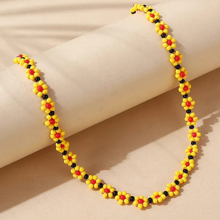 2022 Summer Xiaolong Flower Duogizhu Neck Chain Girls Mandarin Popular Handmade Steak Beads