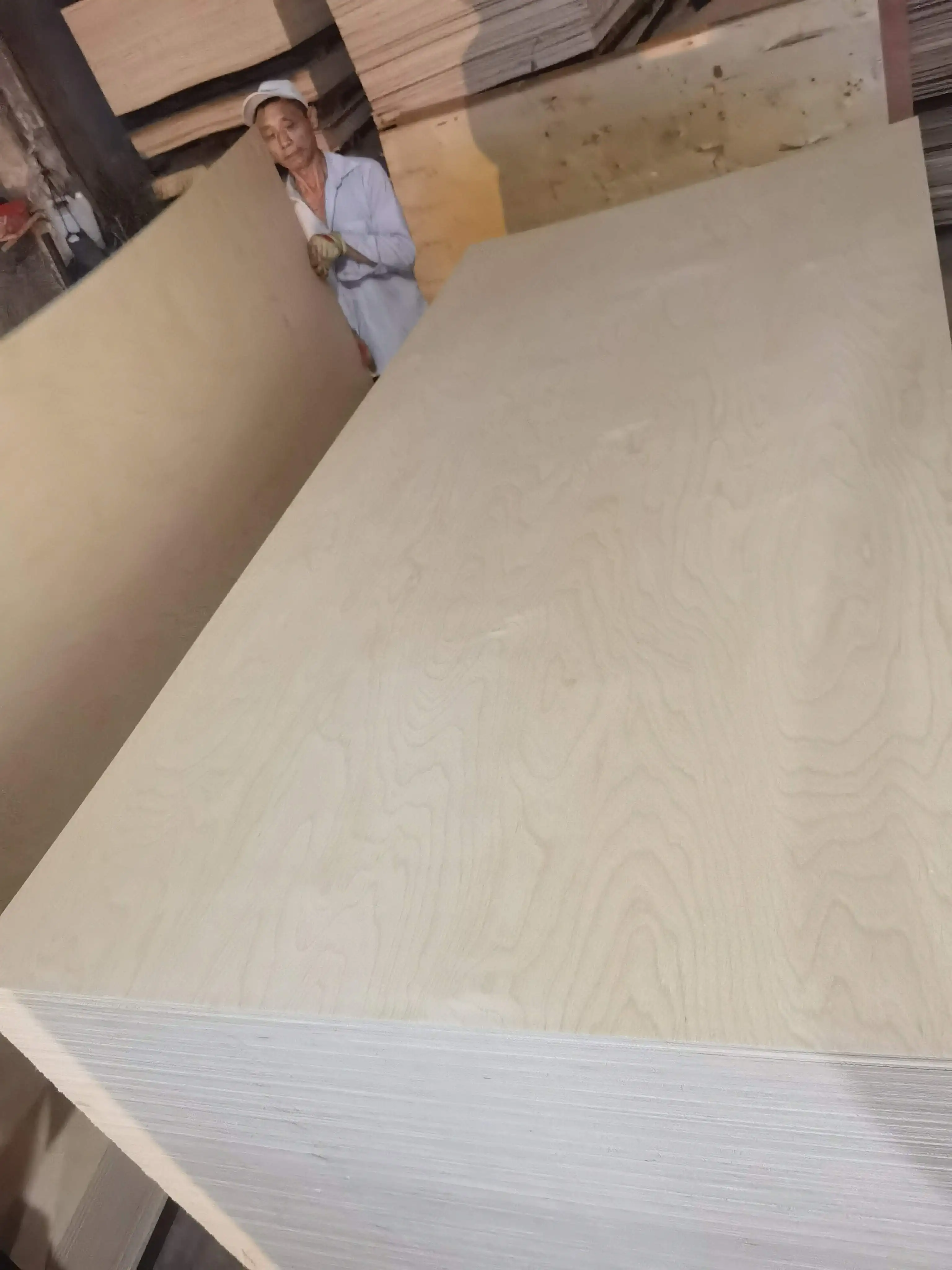 Laminated Wood Board Batic Birch Pine B/BB B/C Plywood Sheet 4x8 18mm 15mm 12mm for Furniture Decoration Wall Panels