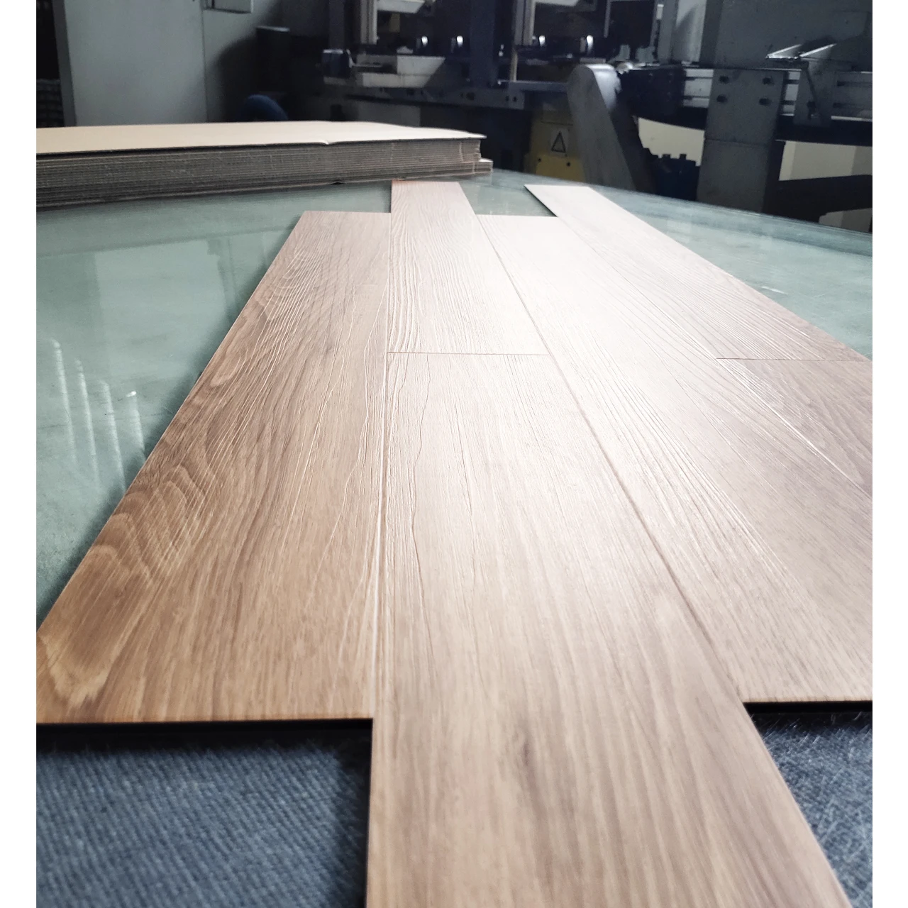 Moisture Proof High Resistance Waterproof Vinyl Plank Wood Plank PVC Tile