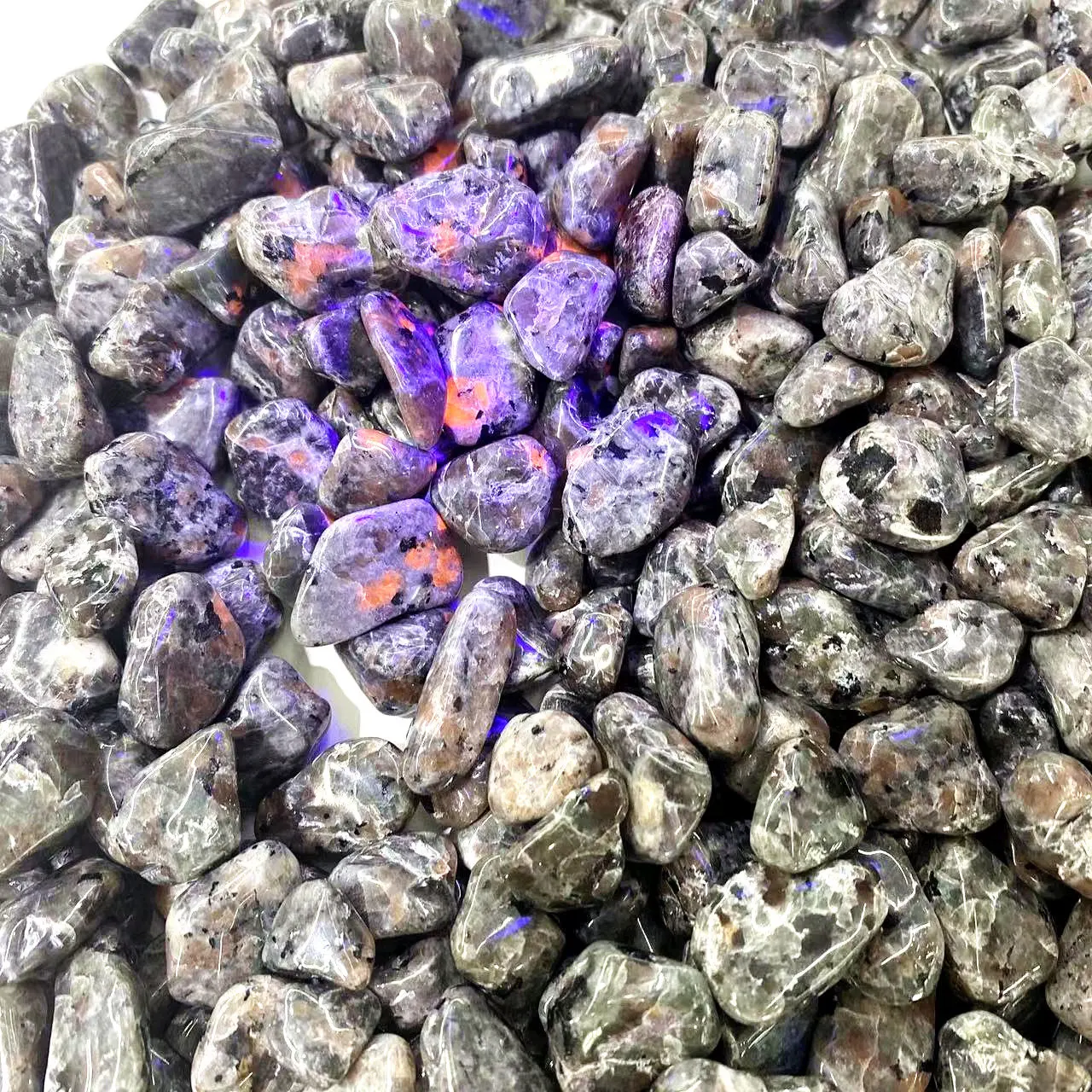 Natural Crystal Healing Stone Energy Quartz Gravel Yooperlite Tumbled Stone for Home Decorate