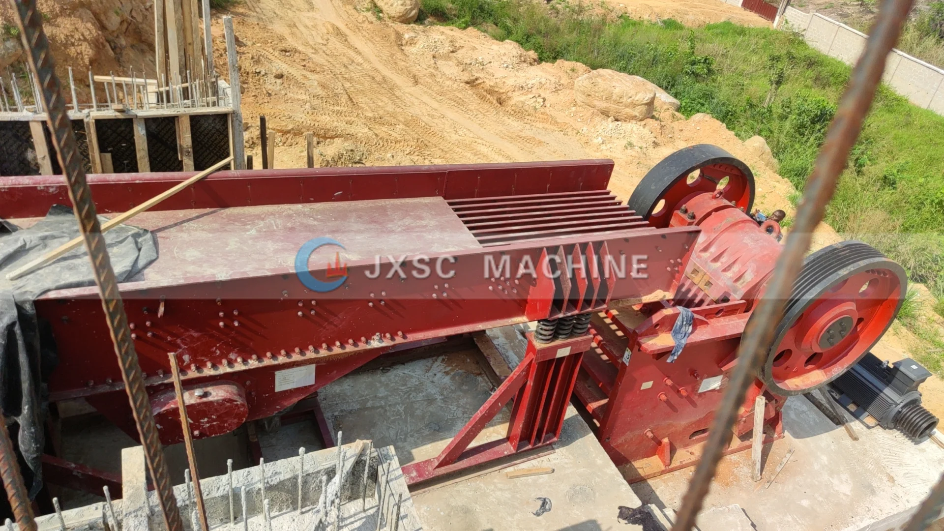 Nigeria Warehouse Stock Stone Crushing Screening Stone Crusher Plant Machinery 50T/H Sand Stone Crusher Plant