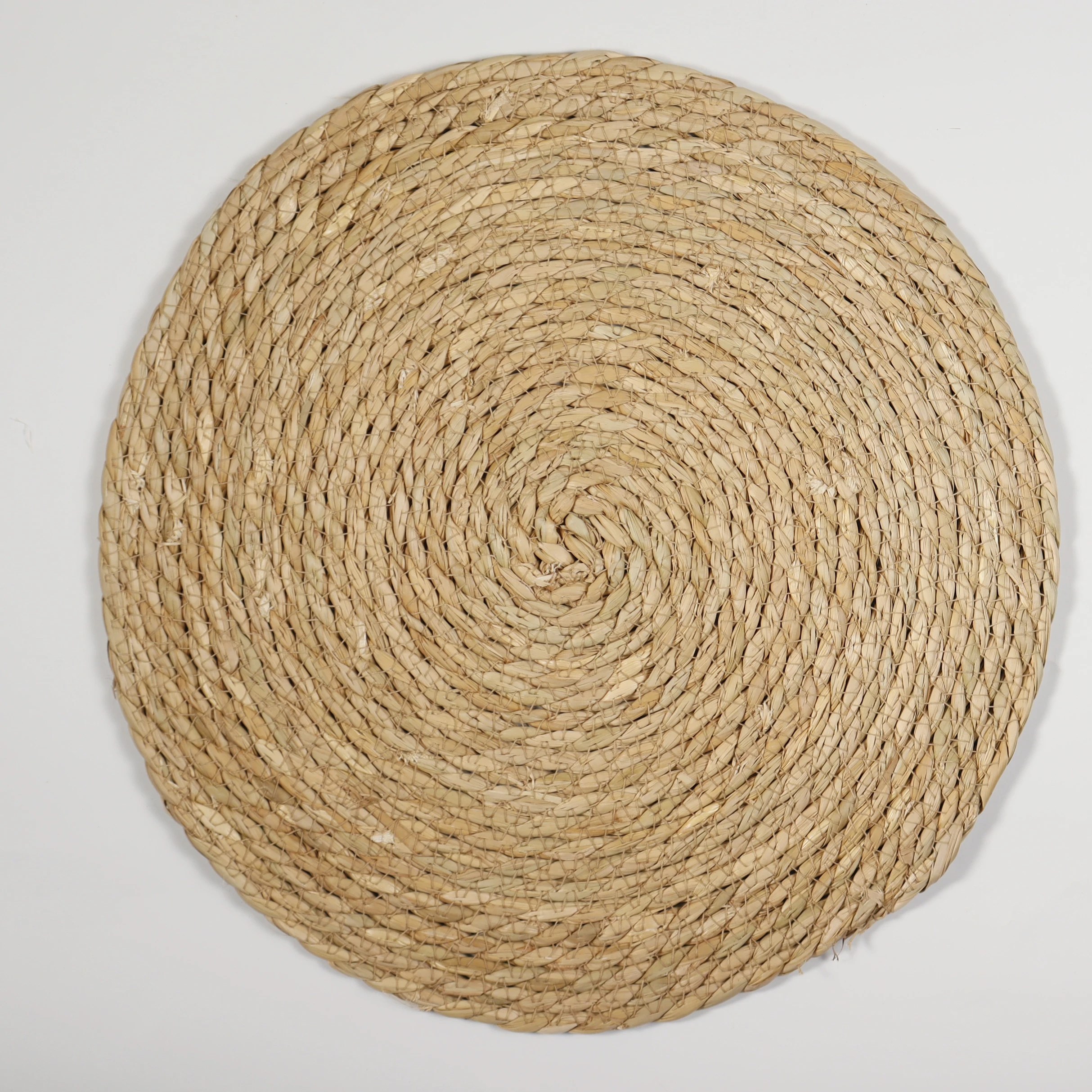 Tabletex Environmental Natural  Straw Woven Grass Hand Crafted Placemat Wholesale Round  Braided  Rattan Straw Placemat