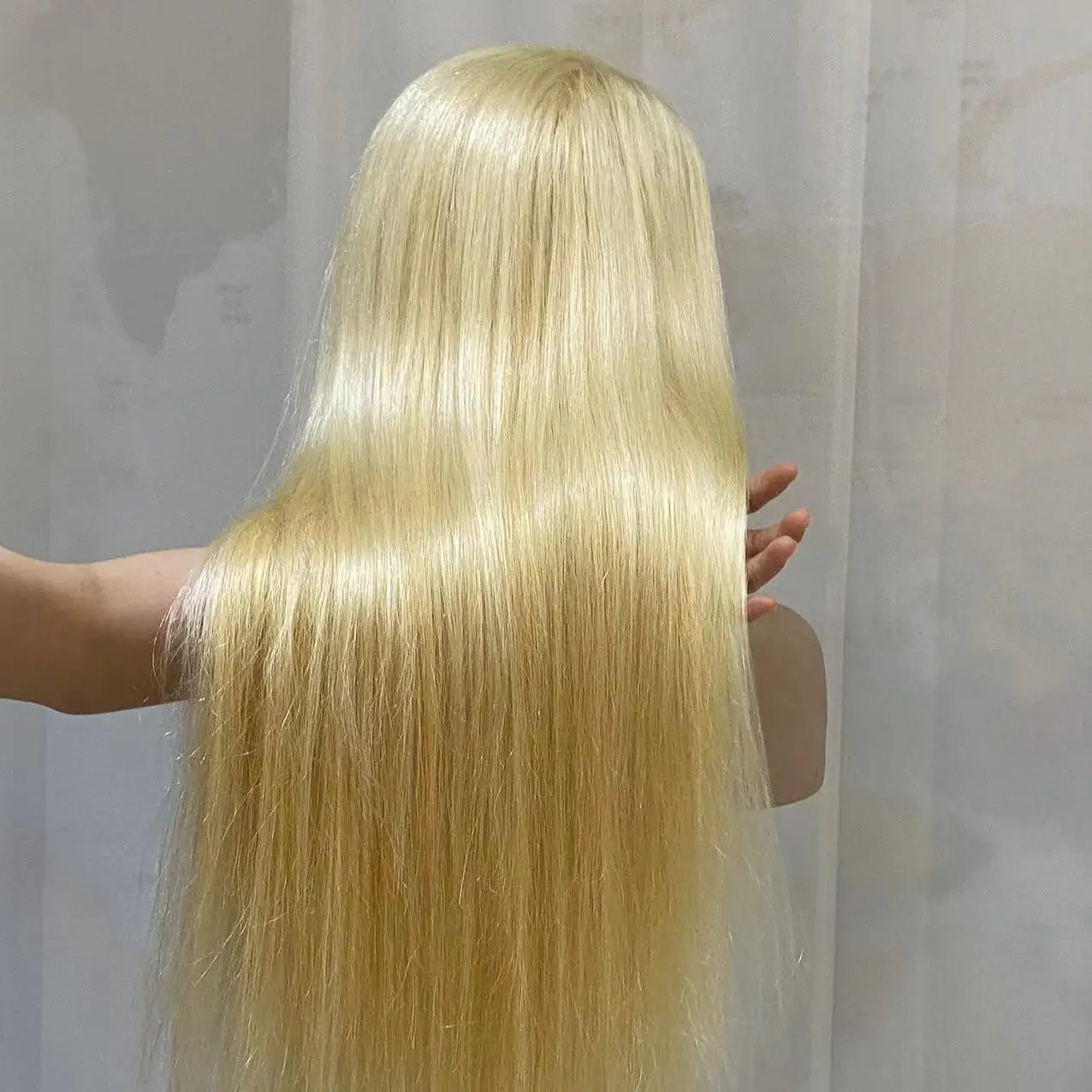 RUYIHAIR Wholesale Virgin Brazilian HD Full Lace Frontal 613 Hd Human Hair Lace 100% Human Hair Wig For Women