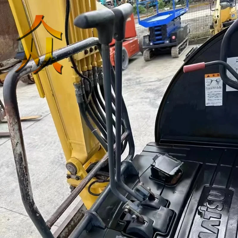 Used Original Mini Excavator Komatsu PC20MR-3 PC18MR PC30MR PC40MR PC35MR In Stock