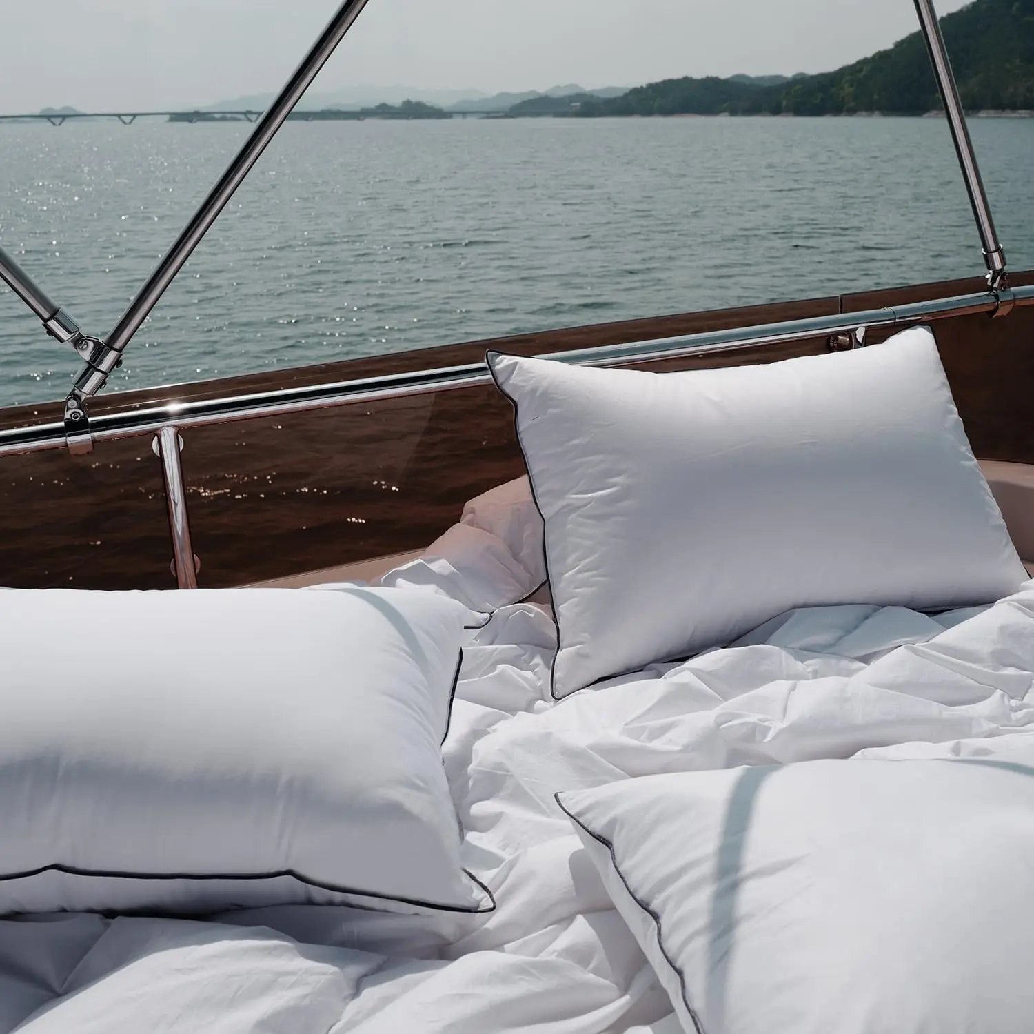 Hotel Collection Luxury Hungarian Goose Down and Down Alternative Pillow with 100% Cotton Shell Soft Fluffy Goose Down Pillow