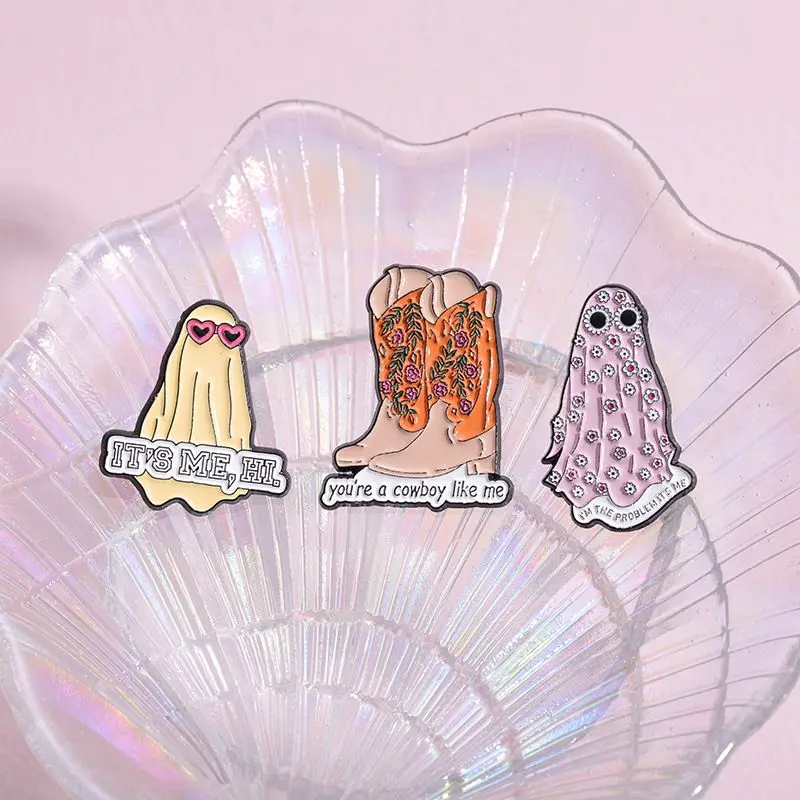 New Hot Selling Wholesale Cartoon Pattern Metal Brooch Cowboy Hat Boots Alloy Drip Oil Badge Accessories