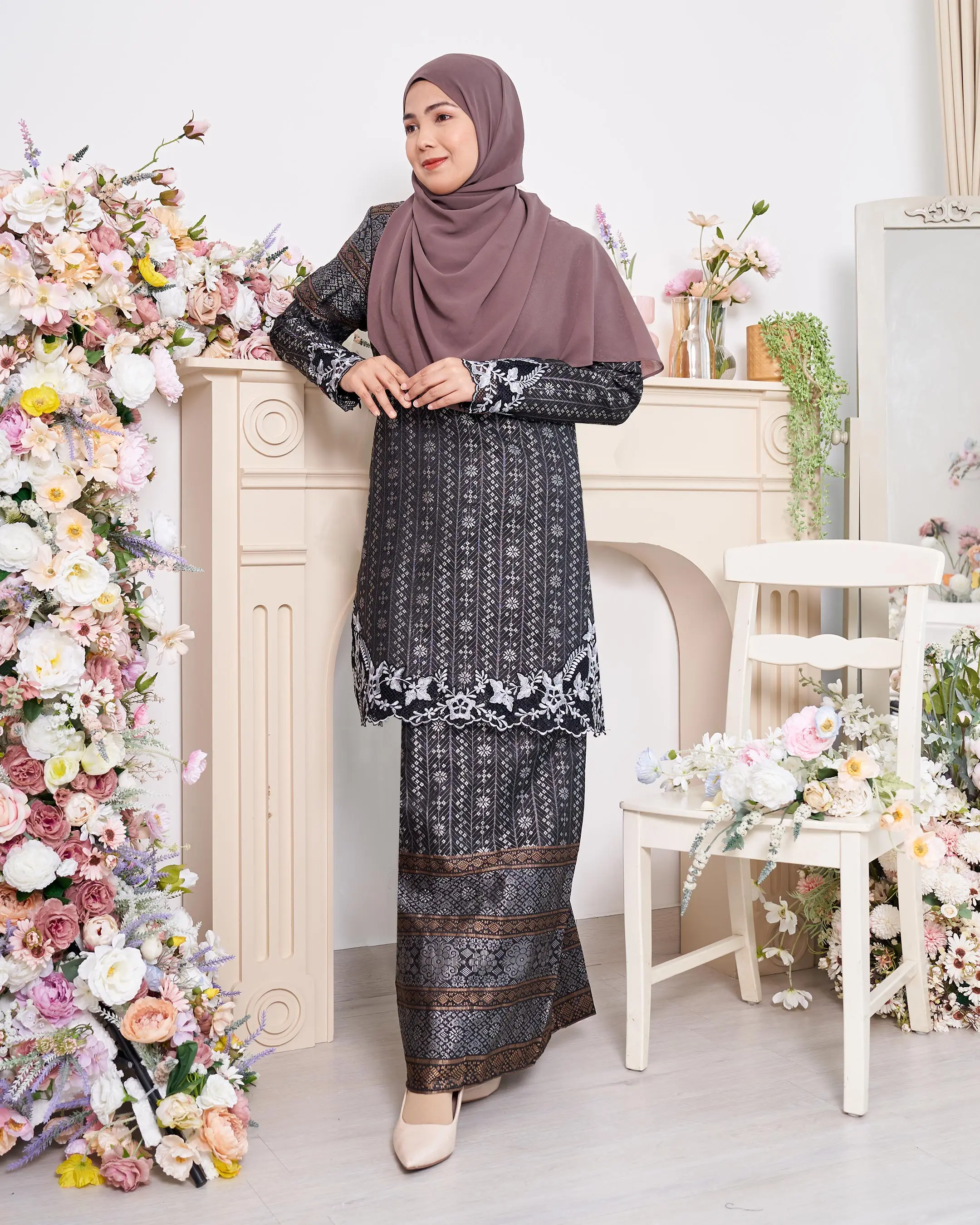 SIPO Eid Hotsale Fashion Malaysia Baju Kurung Indonesia Clothing Long Sleeve Blouse With Skirt Baju Kebaya Muslim Abaya Melayu