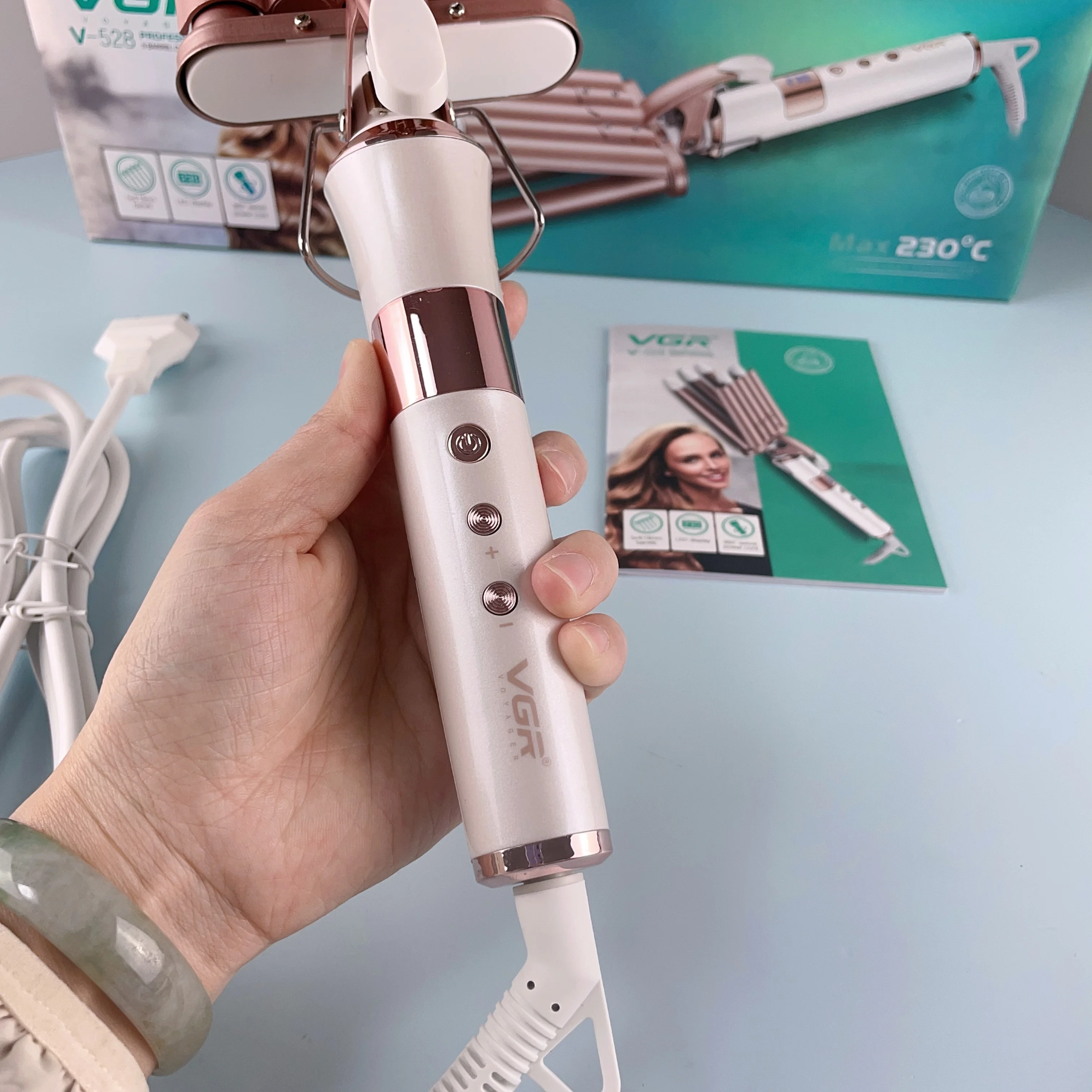 Vgr V-528 Professional Hair Curling Iron Electric Ceramic Coating Automatic Hair Curler Rotating