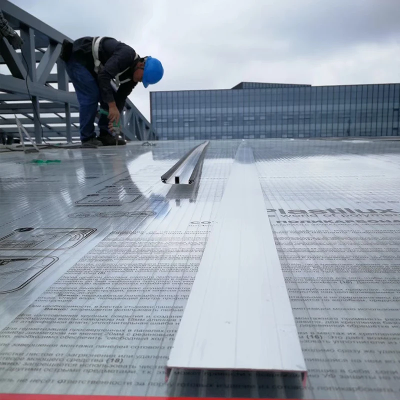 2.1 x 6m transparent Eco-friendly polycarbonate plastic panels for constructions roofing skylights