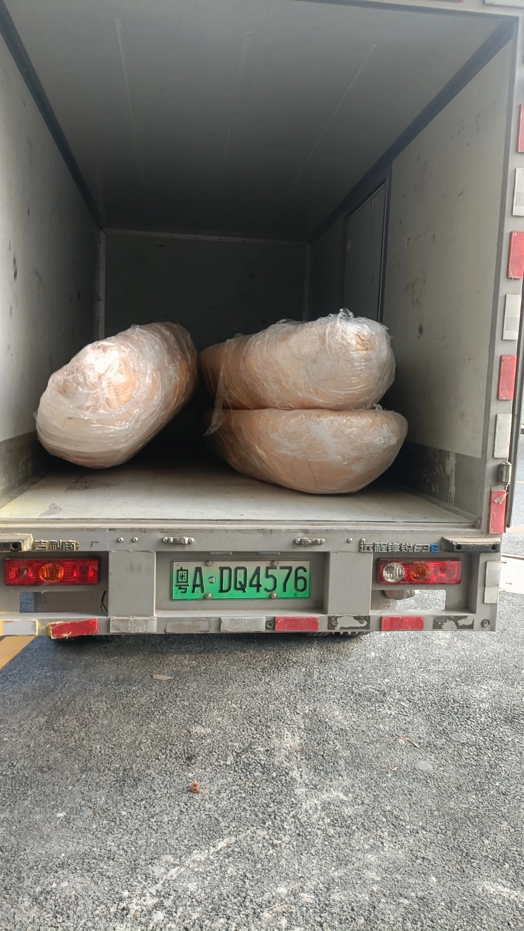 Onemax manufacturer of double-seated tourism entertainment transparent crystal kayaks clear bottom kayak/canoe rowing boat