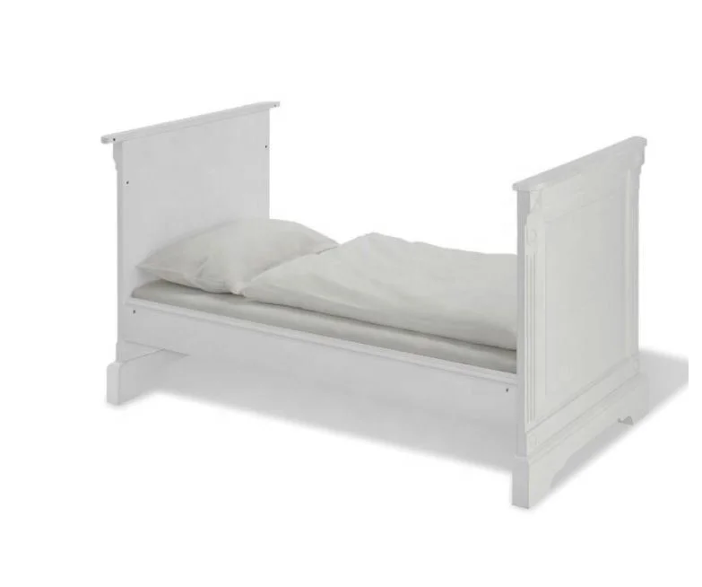 Panel Wood Style and White Color baby cribs