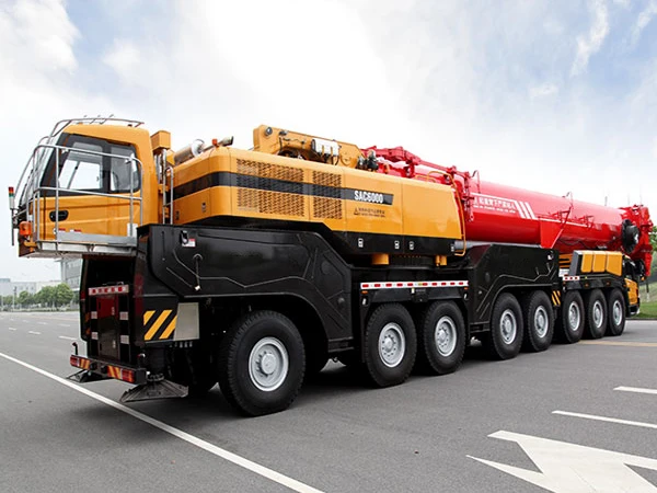 Китай 700 тонный мобильный вездеходный кран SAC7000T7 с высотой подъема 144 м