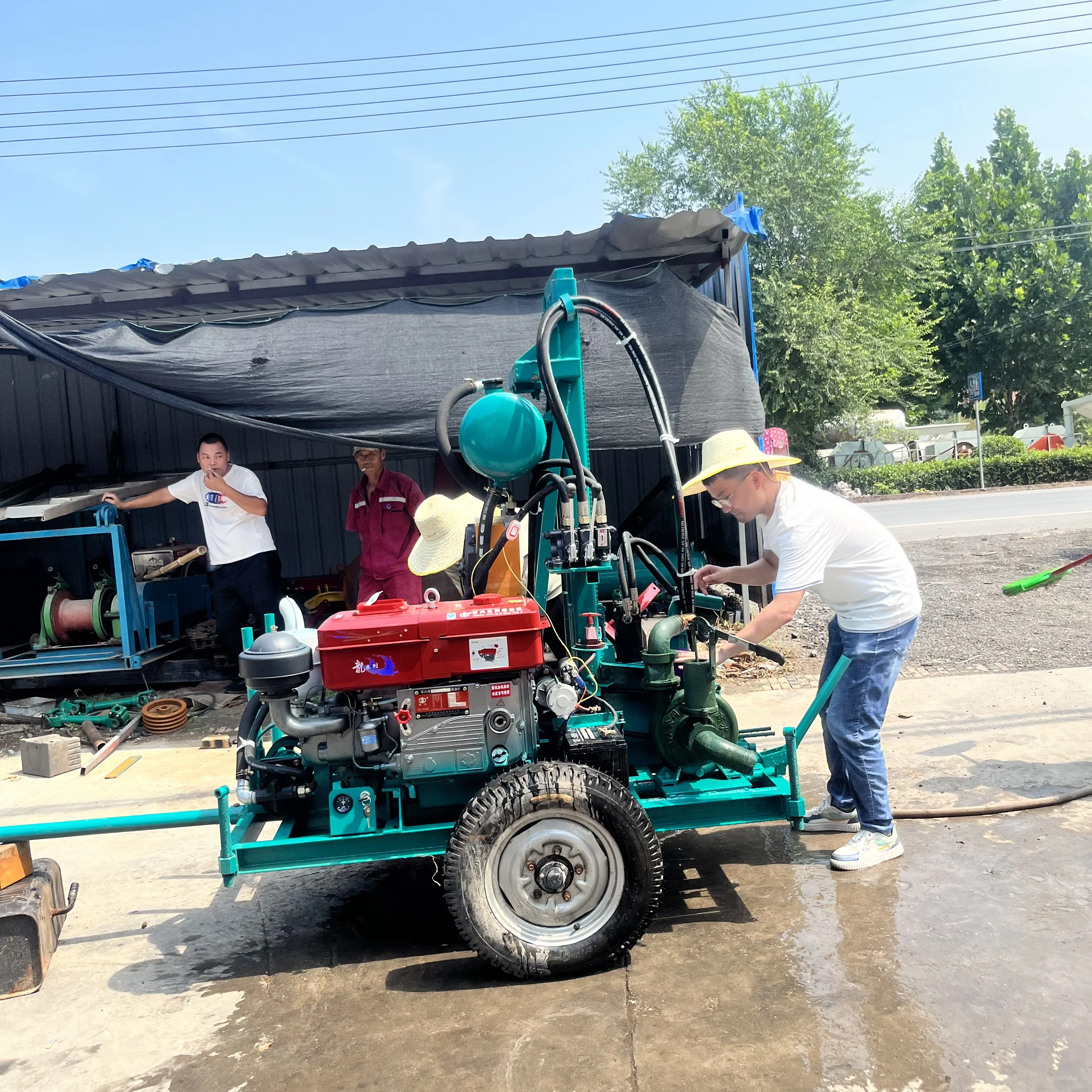 150Y Small Oil Drilling Rig Small Mud Pump For Drilling Rig Easy Operation Small Mini Borehole Water Well Rock Drilling Rig