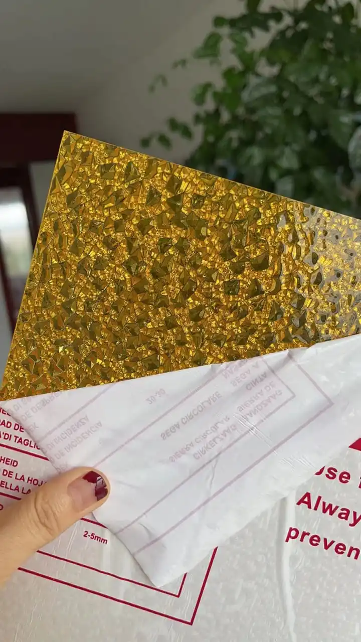 Long-lasting Sun Sheet 100% Virgin Material Durable Polycarbonate Embossed Roofing