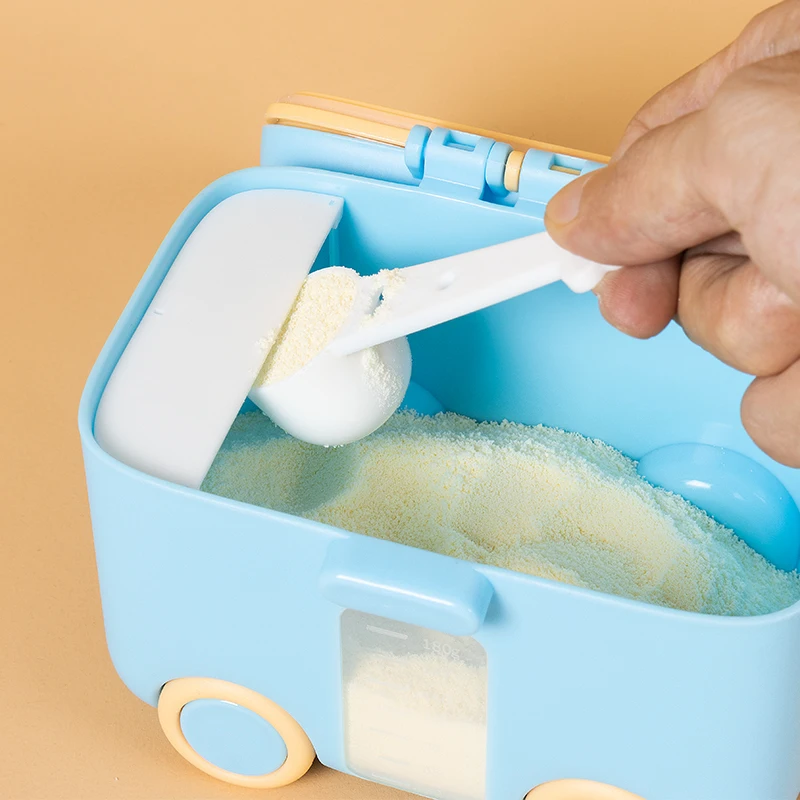 New BPA Free PP Portable Baby Formula Powder Storage Container with Spoon Milk Powder Dispense