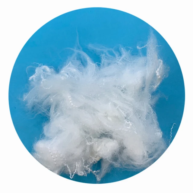 100% полиэфирное волокно, пуховое волокно для куртки с очень мягкой ручкой