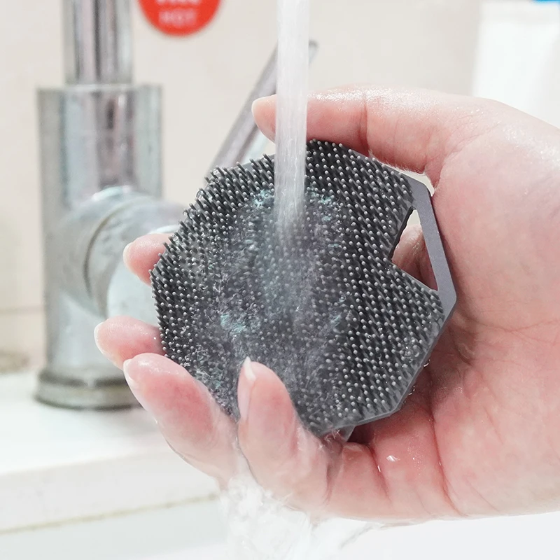 Handheld Facial Tool Deep Cleansing Facial Cleansing Brush Face Exfoliator Scrubber for Face Cleanser Brush with Hook