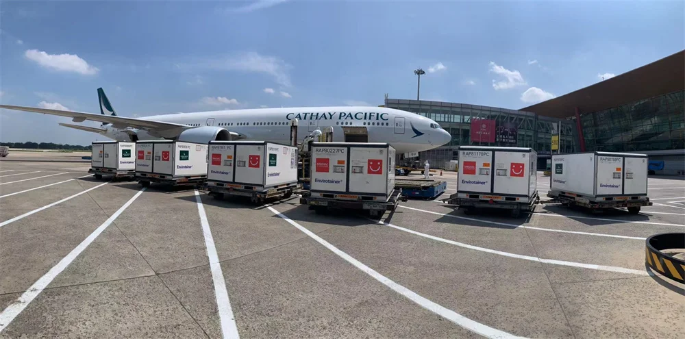 Air transportation service from Shanghai, China to Mexico City Air transportation in Mexico