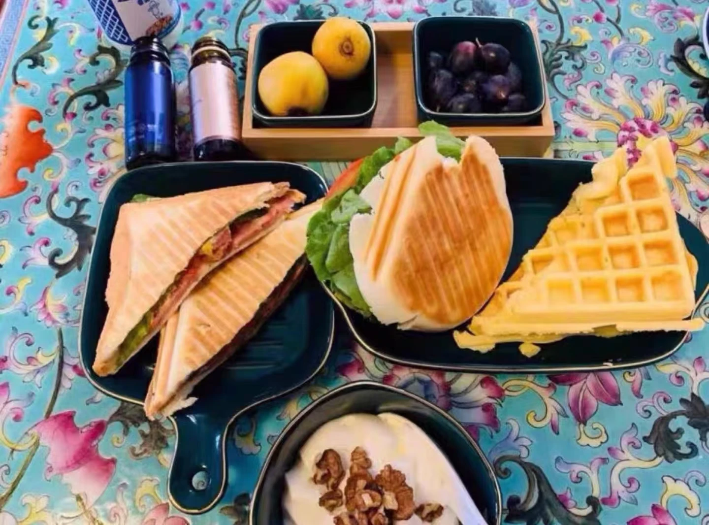 110v Sandwich machine Multi-functional light breakfast machine Double heating bread machine waffle makers