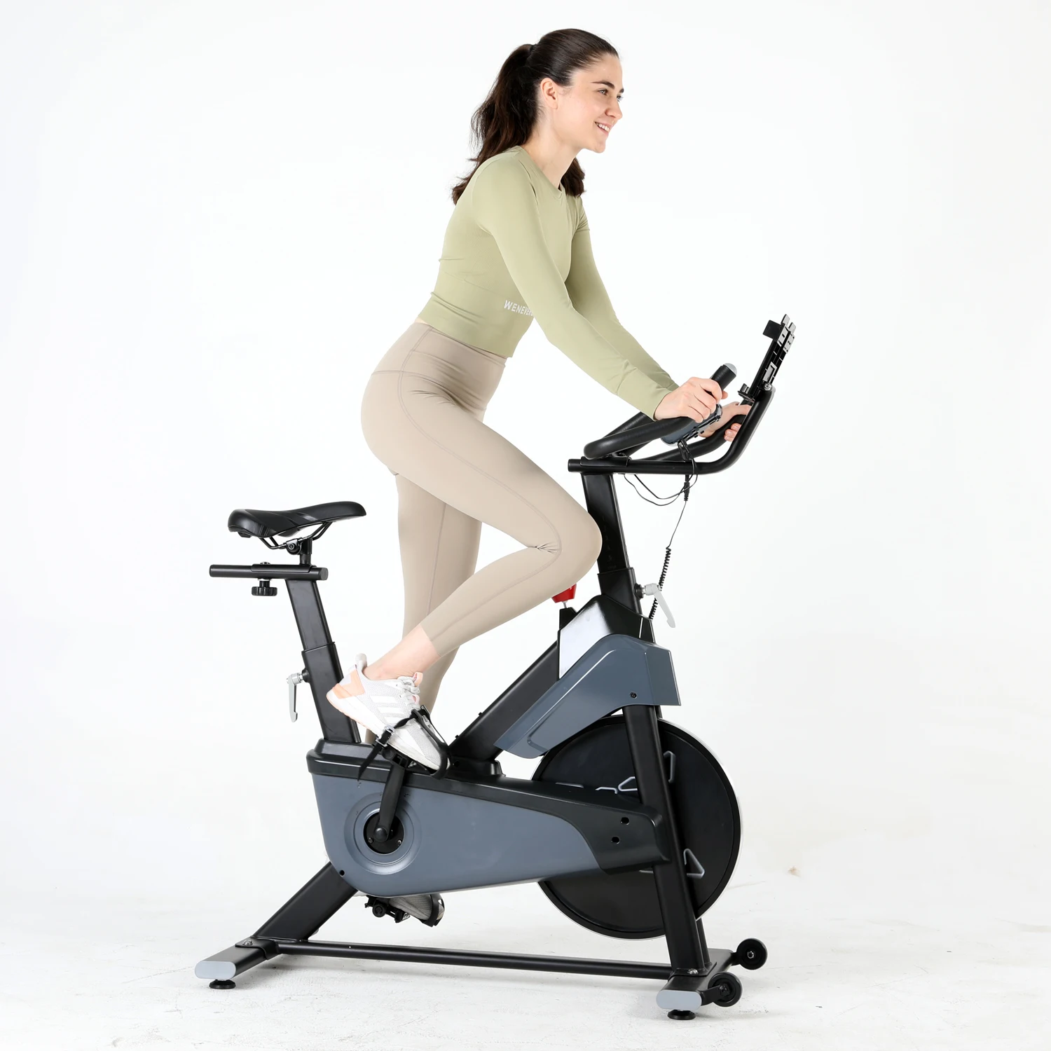 Home Cardio Machine Fitness Center Training Exercise Spinning Bike for Indoor Cycling Workouts