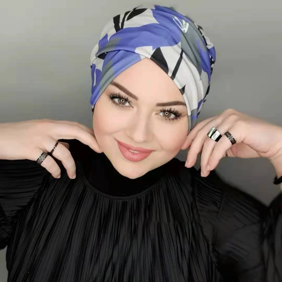 MOTIVE FORCE hot selling Cheaper Mixed Color Muslim Malaysia Women stitched striped Hijab Hijab Tube Turban
