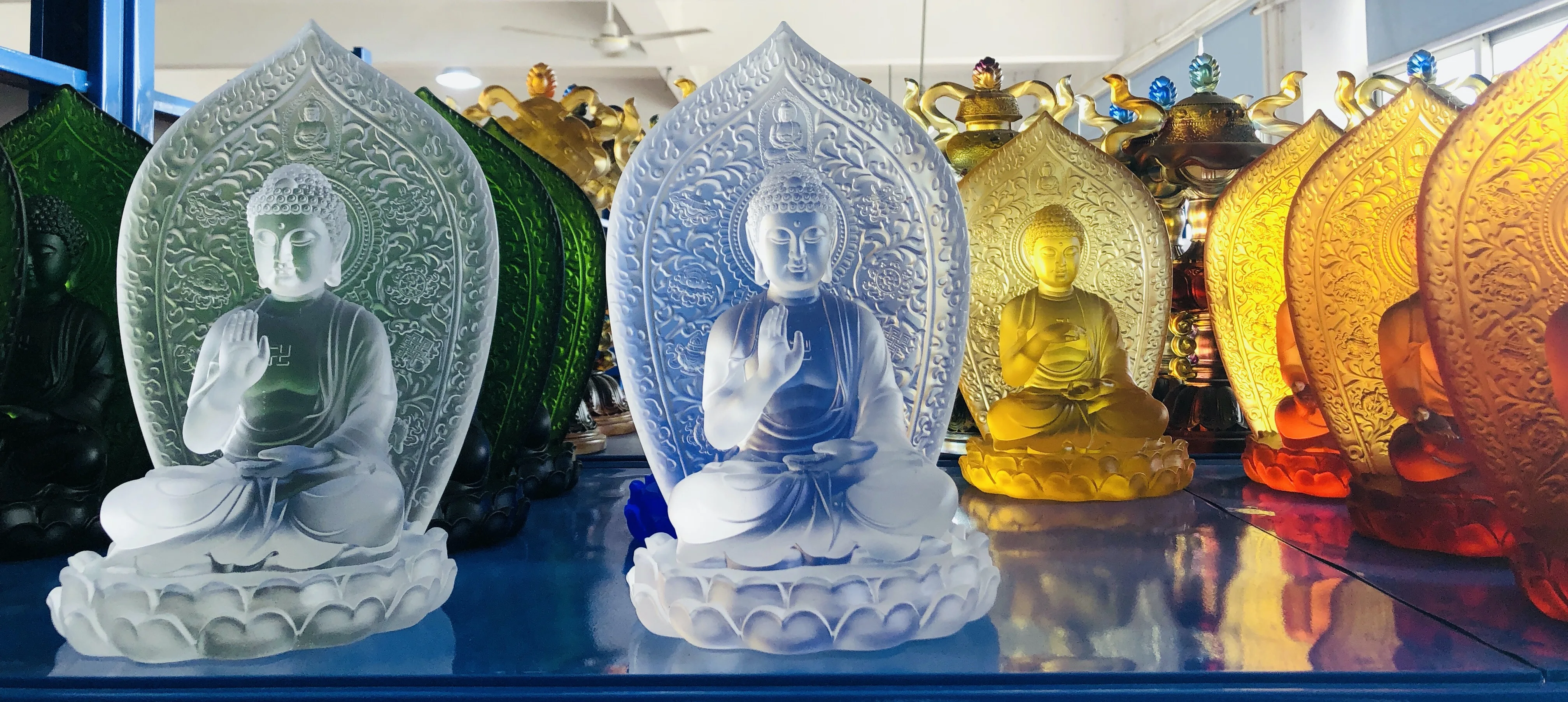 Домашний декор Fengshui продукция медицина Будда задняя панель с основанием статуи Будды сидящие
