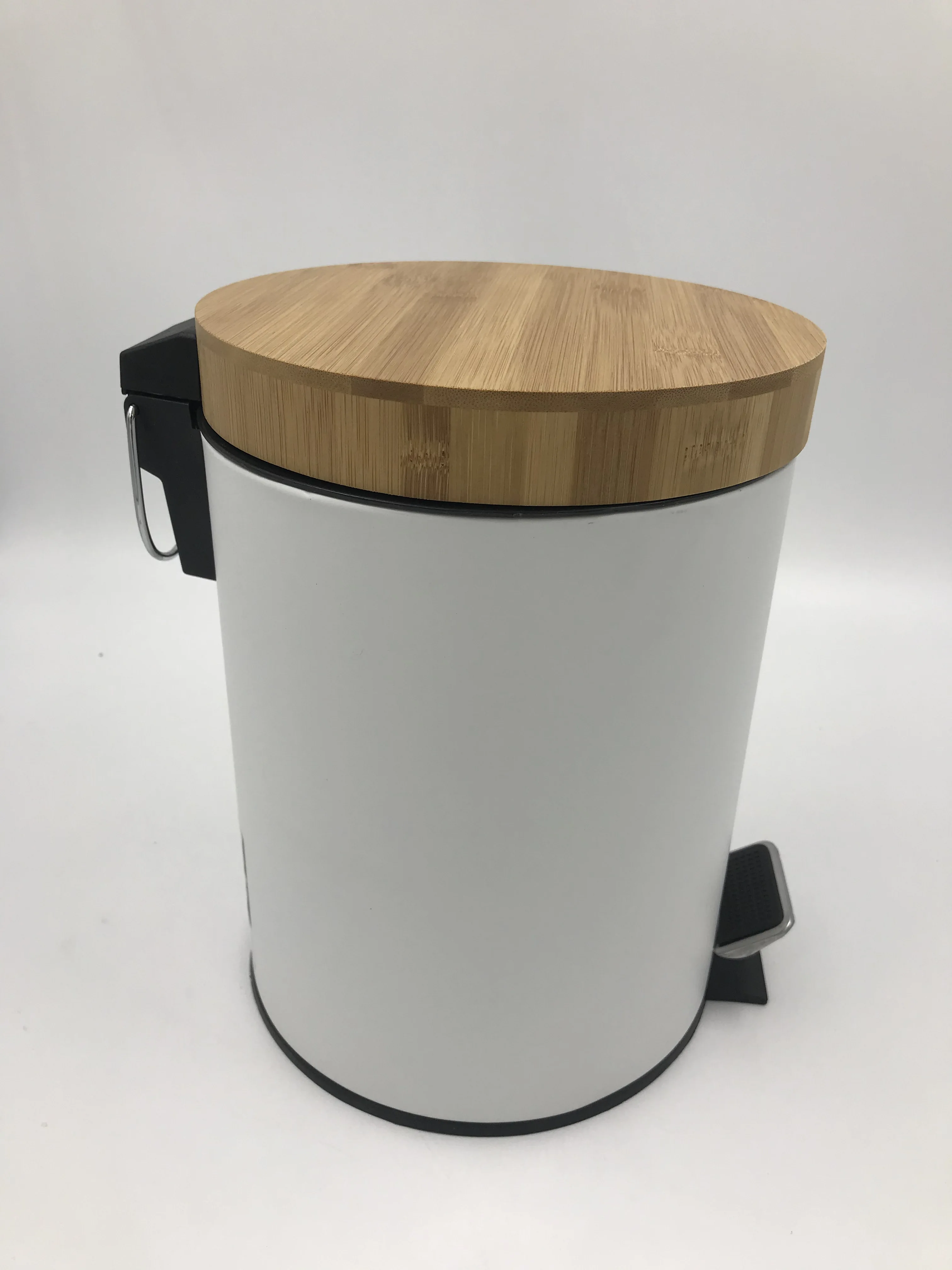 Cheap Price Indoor White Round Metal  Bamboo lid and Foot Pedal Garbage trash can with Removable Inner Wastebasket