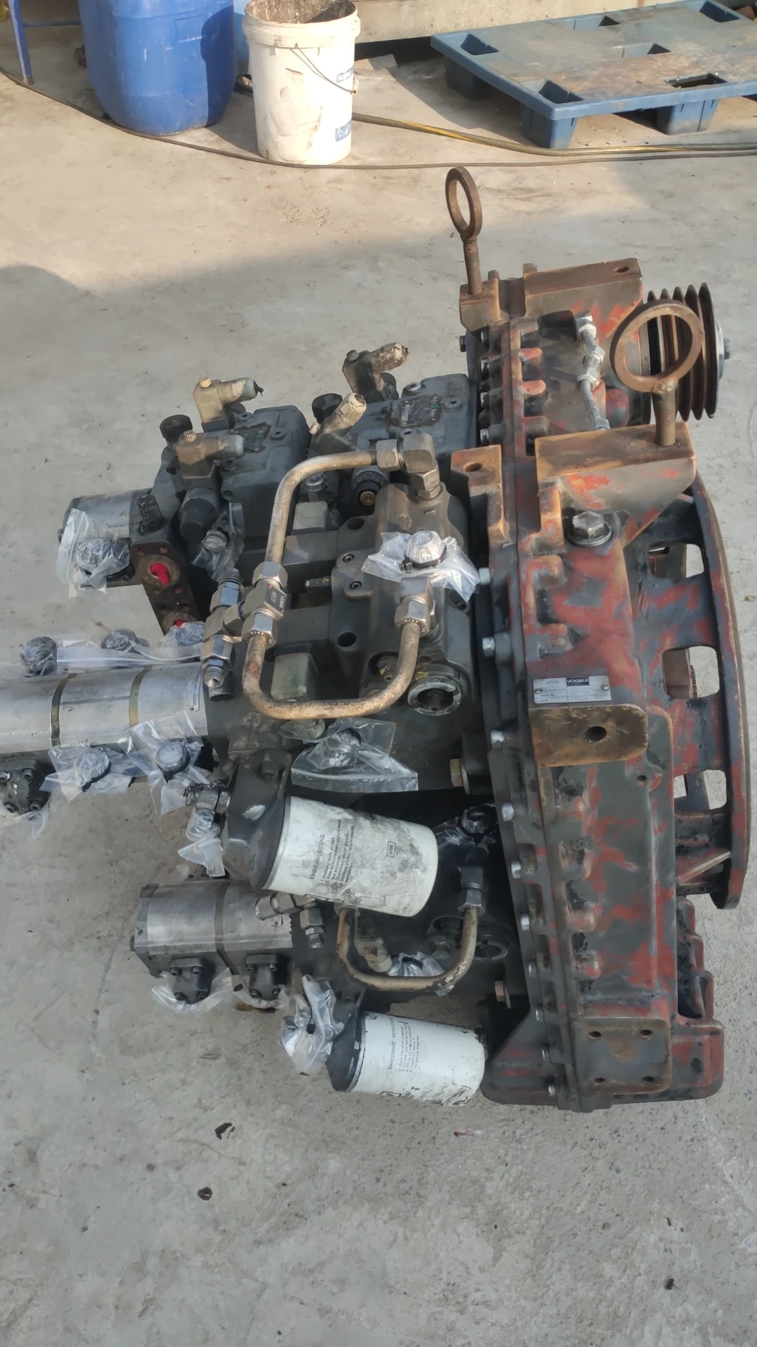 Original Old Parts Gearbox Hydraulic Power Units for S1800-2  S2100-2 Asphalt Paver