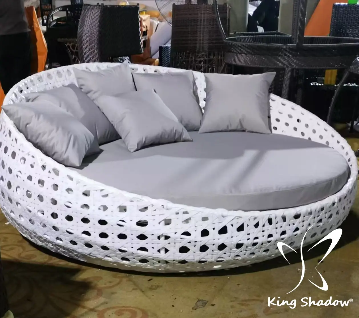 Wholesales Outdoor Rattan Furniture Set Balcony Garden Lounge Combination Sofa and Table Set