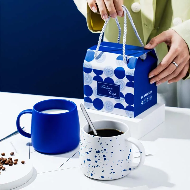 500ml Blue Ceramic Coffee Mug with Spoon, Matt Porcelain Water Breakfast Milk Cup Gift Box Set Giveaway Wholesale 2022
