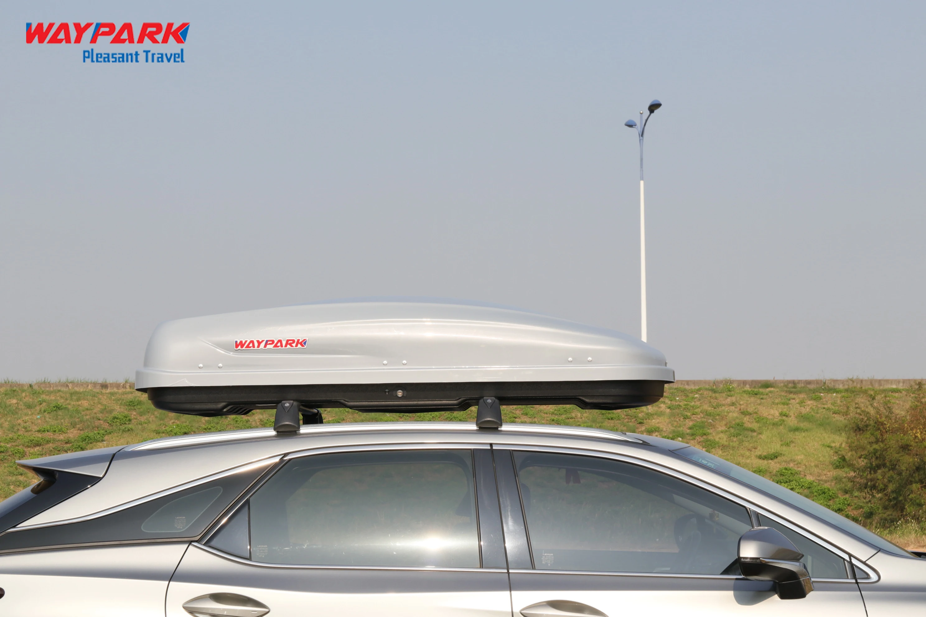 680L Max Loading New Design Car Roof Box Plastic Vacuum Forming Car Roof Travel Box