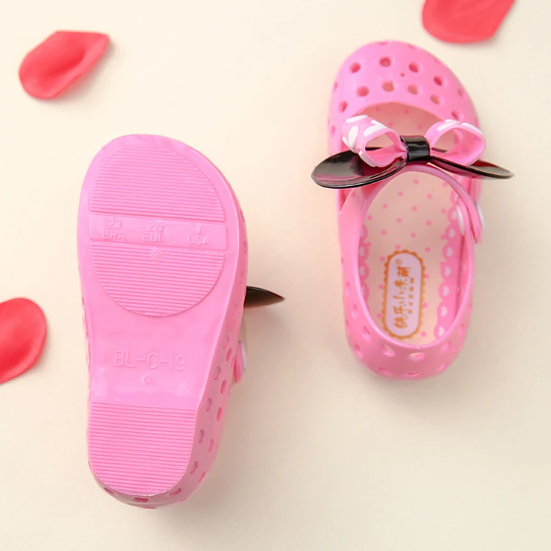 
Stylish and comfortable girl summer sandal slippers 